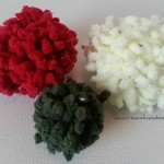 Pom Pom Tutorial - Pom Pom Maker - Pretty Little Pom Poms