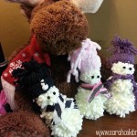 Yarn Snowmen With Hats - Snowmen all dolled up |Sarah Celebrates
