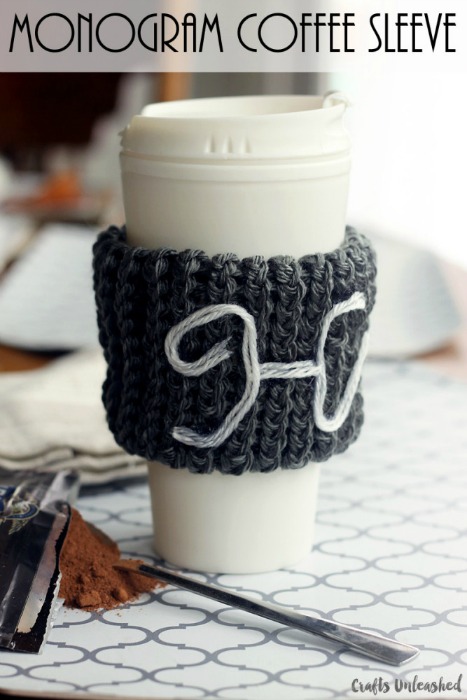 How-to-loom-knit-monogram-coffee-sleeve-Crafts-Unleashed | A #2usestuesday Feature, Sarah Celebrates Special Feature