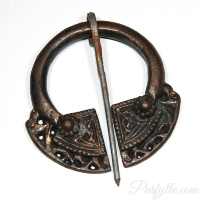 Pennanular brooch with flat terminals | #Pinbellish Pin Trivia