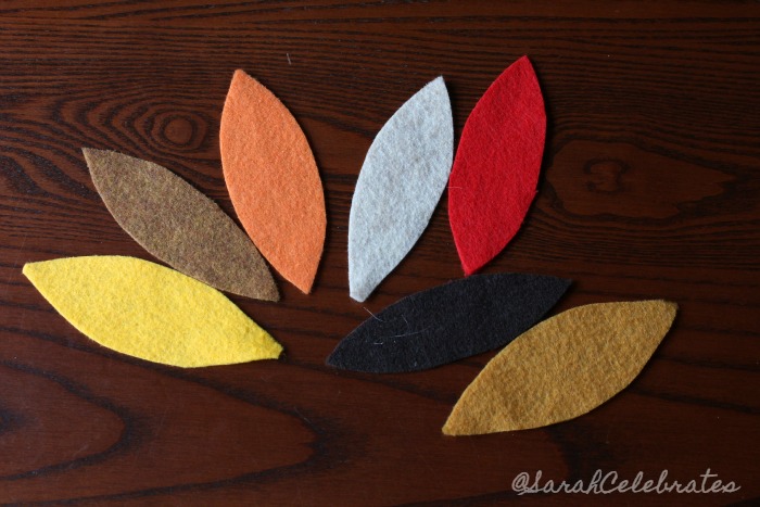 Thanksgiving Turkeys-Multicolor feathers #30minutecrafts | Sarah Celebrates