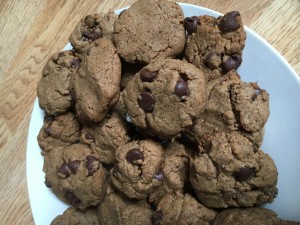 HONEY BUNCHES OF OATS CHOCOLATE & GLUTEN FREE PEANUT BUTTER COOKIES | A #2usestuesday Sarah's Special Feature