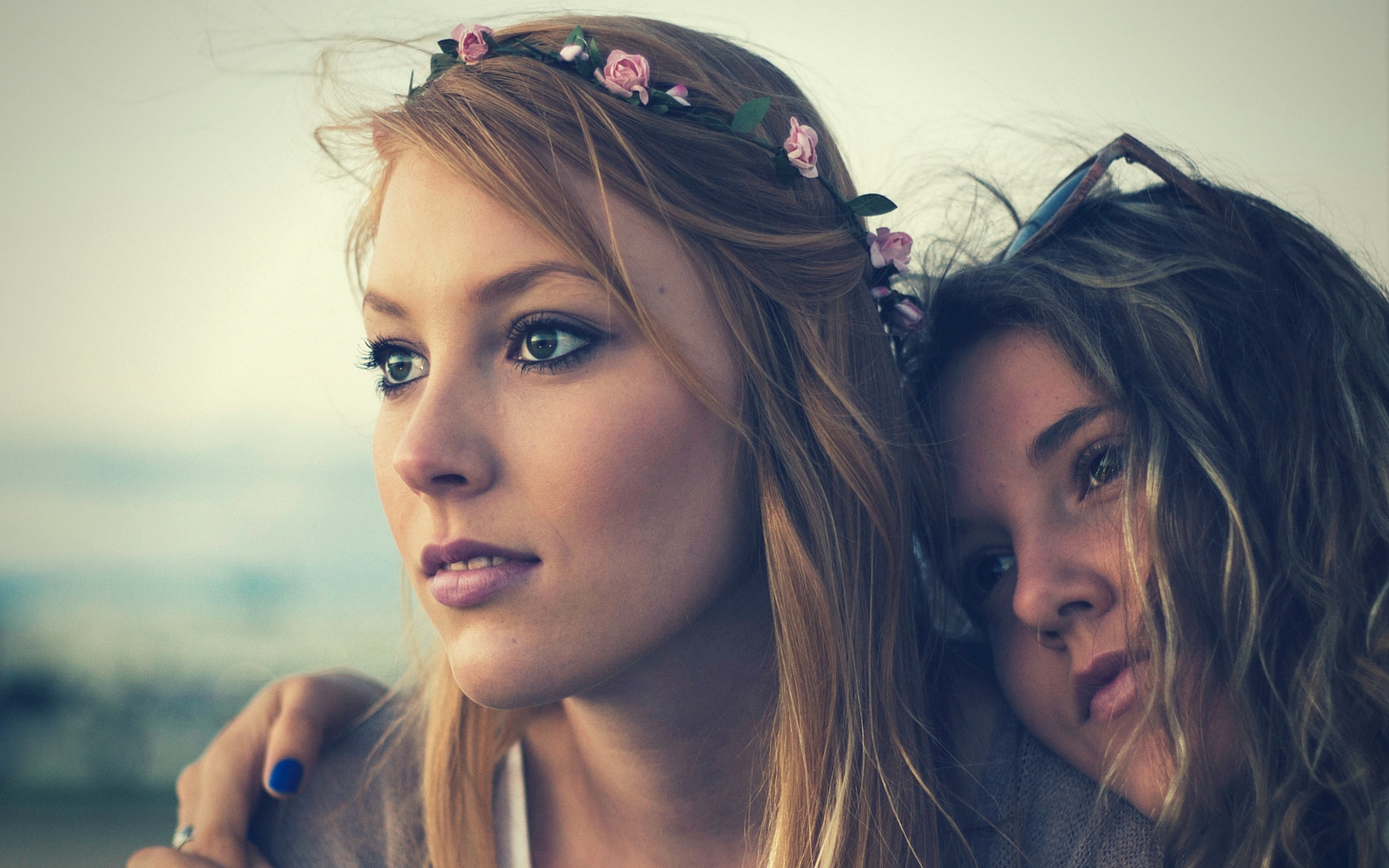 A true friend warms you with her presence, trusts you with her secrets and remembers you in her prayers. #MondayMotivation