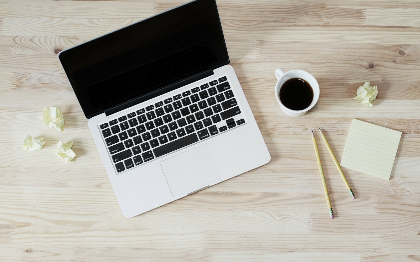 Creating Your Own Link Up Party | A Sarah Celebrates Series