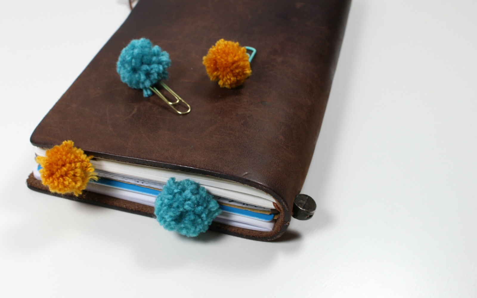 5 Ways To Dress Up Your Paperclips